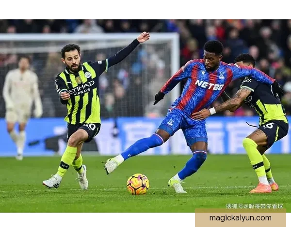 曼城对阵皇马的英超交锋中,球队状态回暖值得关注。 曼城对阵皇马的英超交锋中,球队状态回暖值得关注。